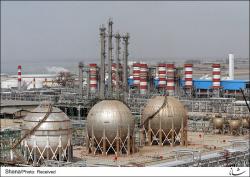 Int’l enterprises keen to invest in Iran’s petchem projects: PCCI